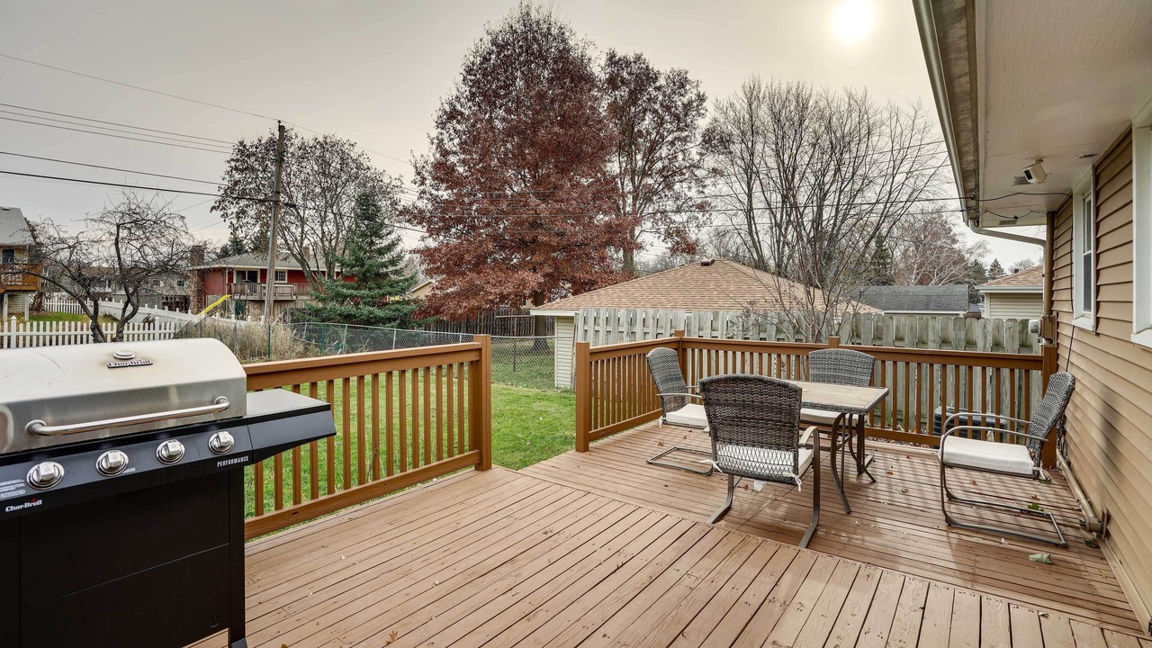 Photo of Outdoor in Oakdale