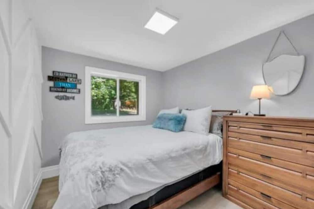 Photo of Bedroom in Centre Hastings
