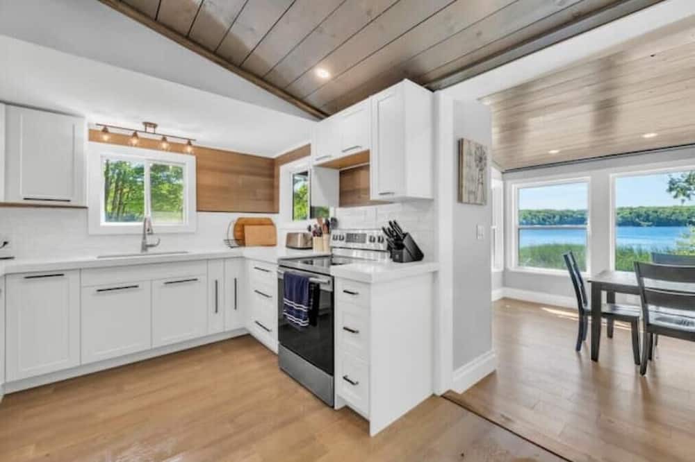 Photo of Kitchen in Centre Hastings