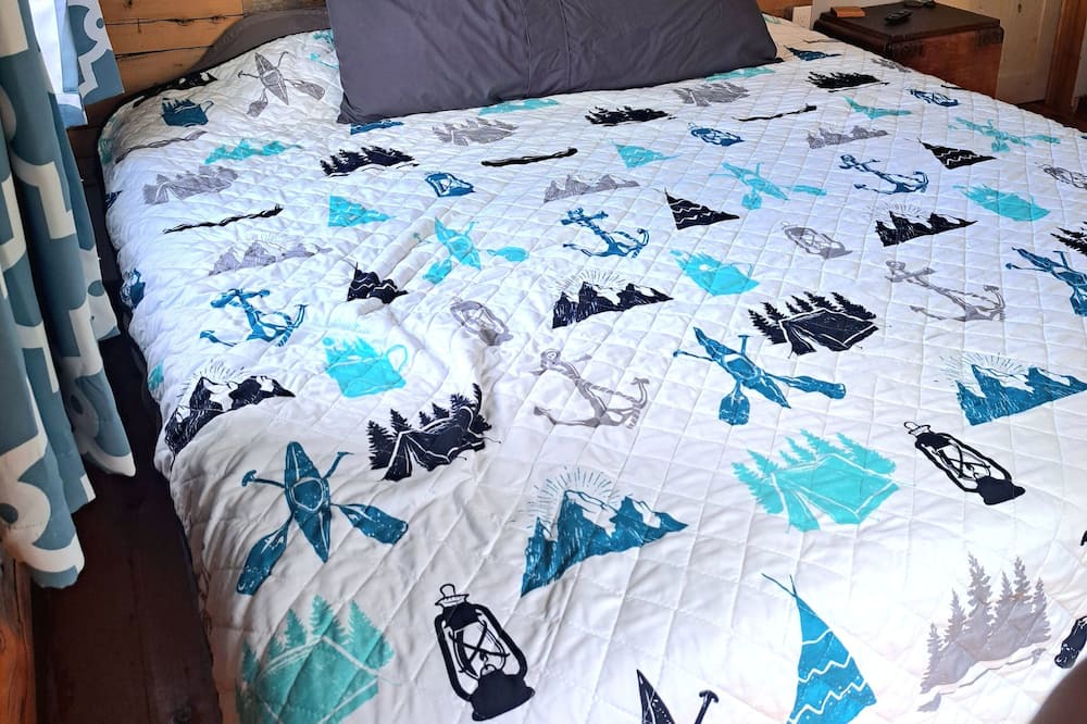 Photo of Bedroom in Gores Landing