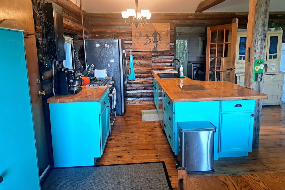 Photo of Kitchen in Gores Landing
