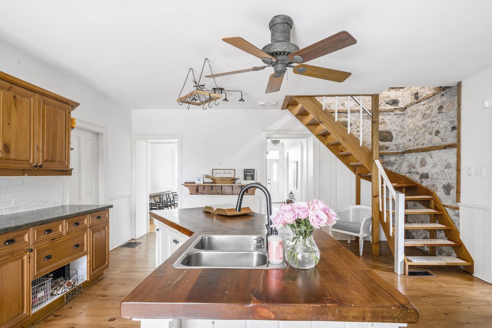 Photo of Kitchen in Guelph/Eramosa