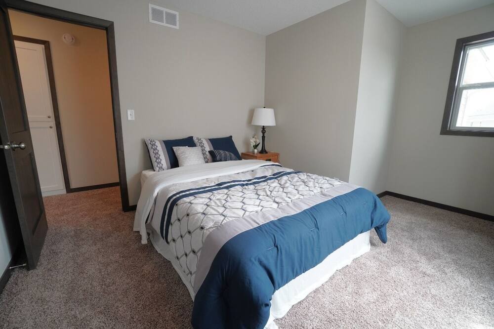 Photo of Bedroom in Inver Grove Heights