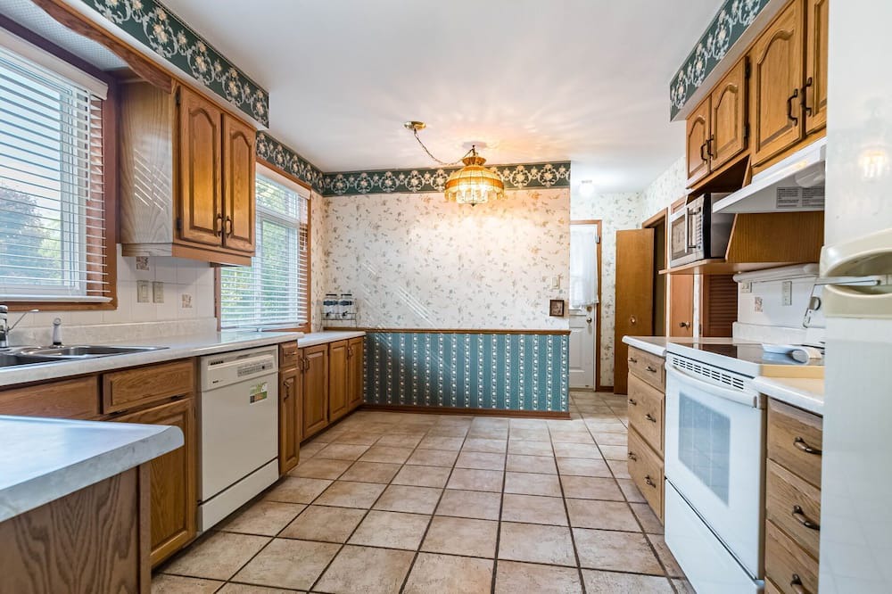 Photo of Kitchen in Clarkson-Lorne Park