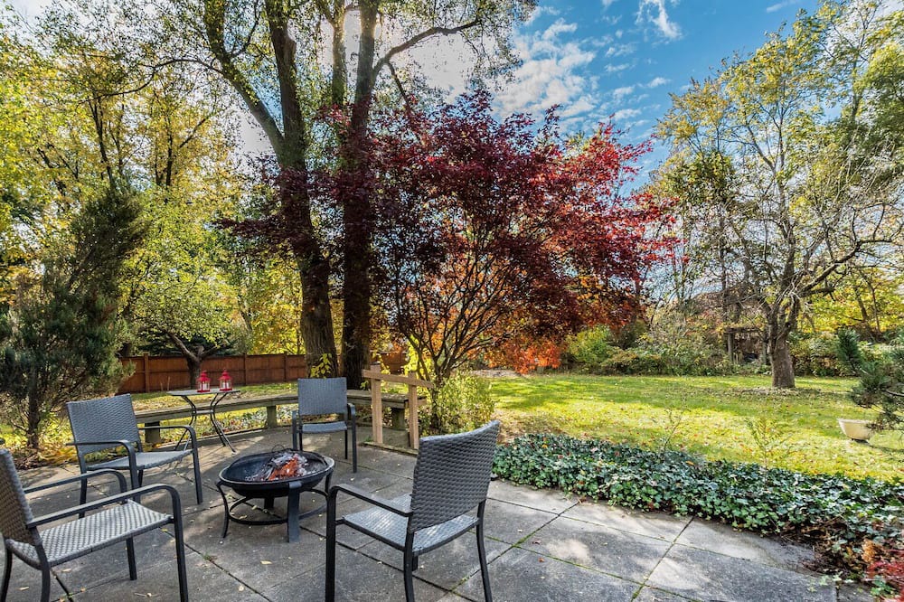 Photo of Outdoor in Clarkson-Lorne Park