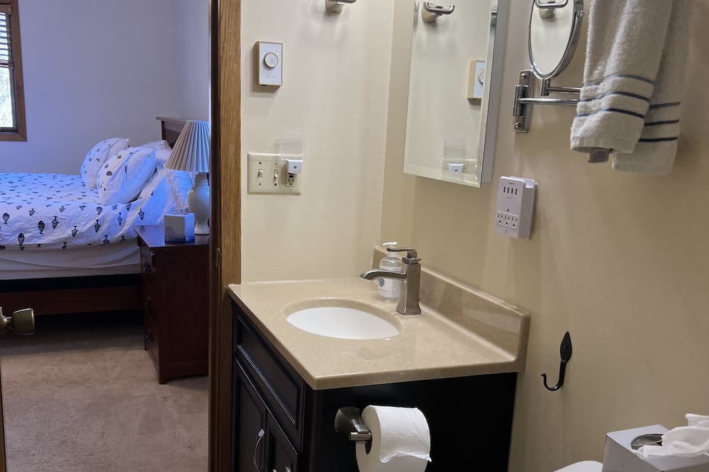 Photo of Bathroom in Nisswa