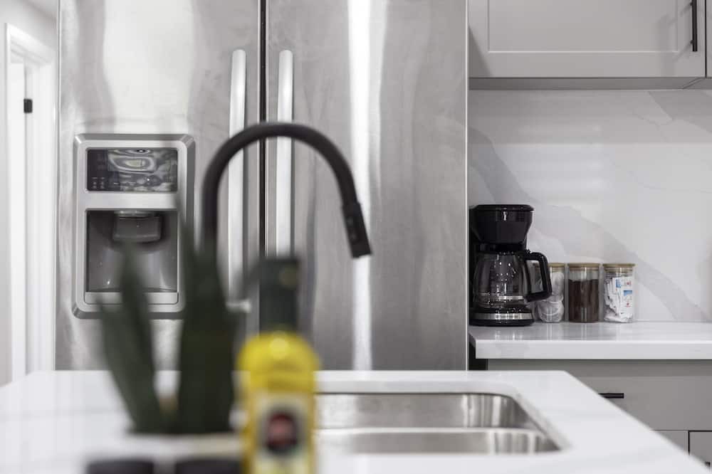 Photo of Kitchen in Lakeview