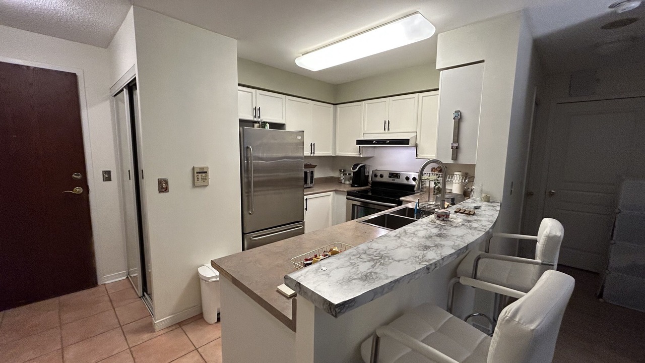 Photo of Kitchen in Central Erin Mills
