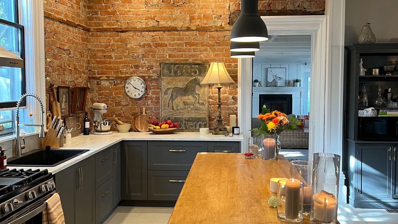Photo of Kitchen in Colborne