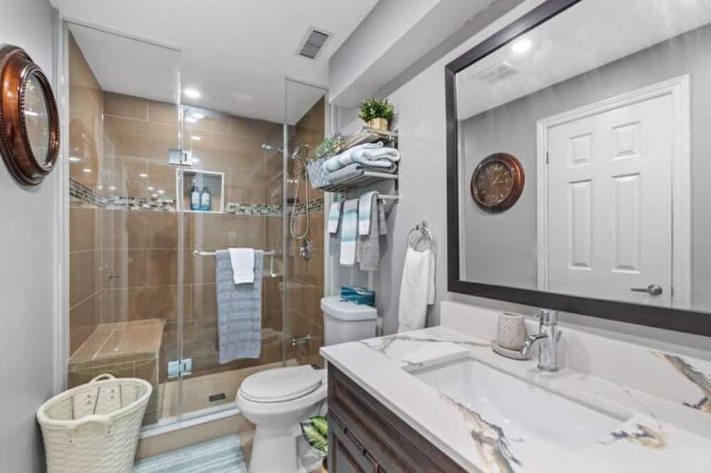 Photo of Bathroom in Meadowvale Village
