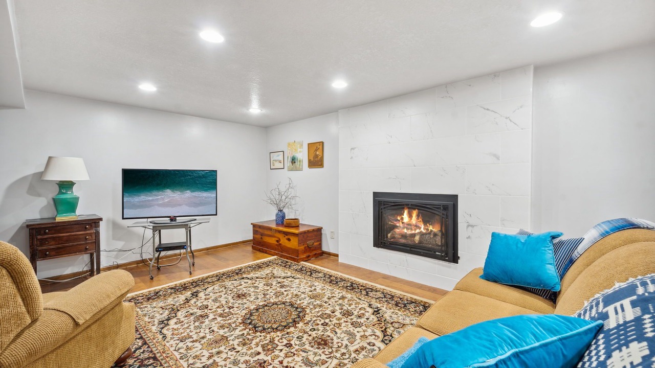 Photo of Livingroom in Maplewood