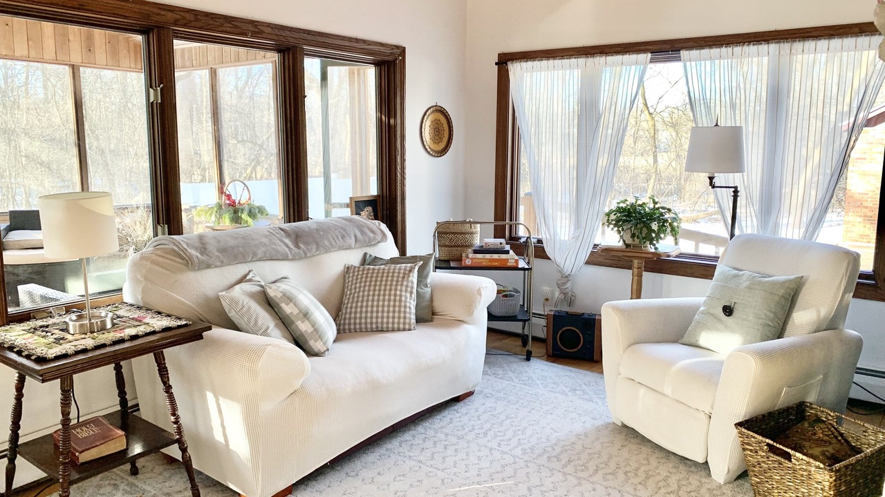 Photo of Livingroom in Maplewood