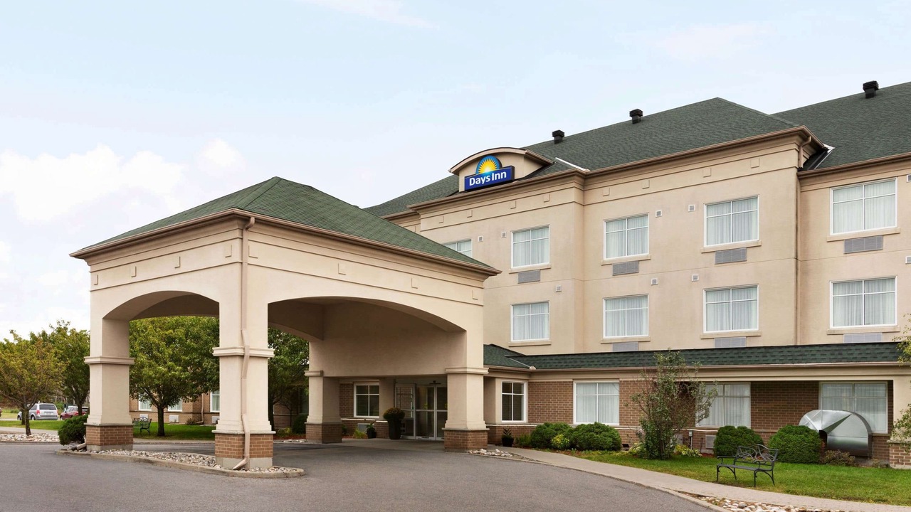 Photo of Outdoor in Ottawa Division