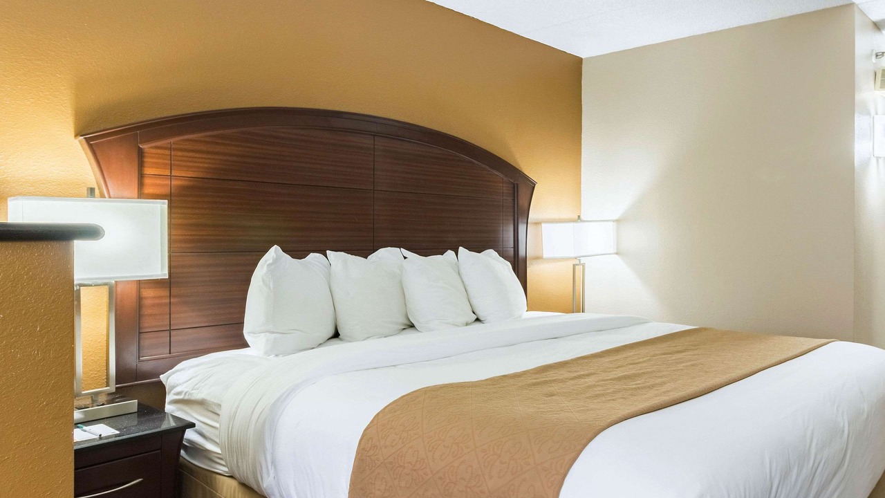 Photo of Bedroom in Arden Hills