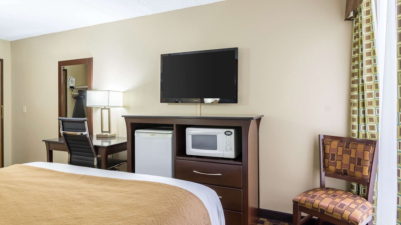 Photo of Bedroom in Arden Hills