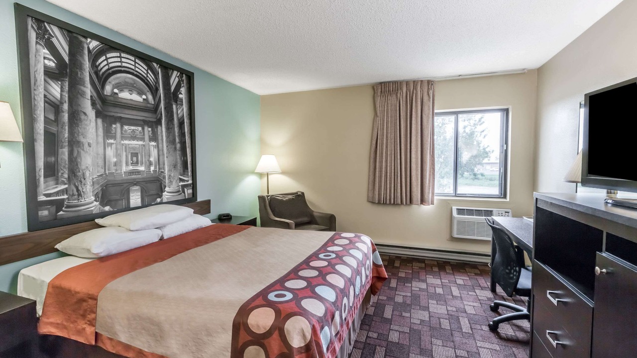 Photo of Bedroom in Luverne