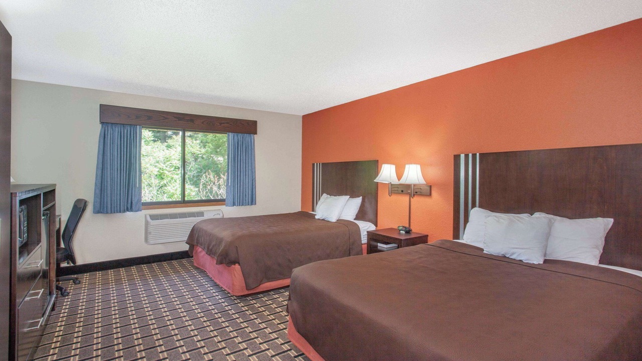 Photo of Bedroom in Cloquet