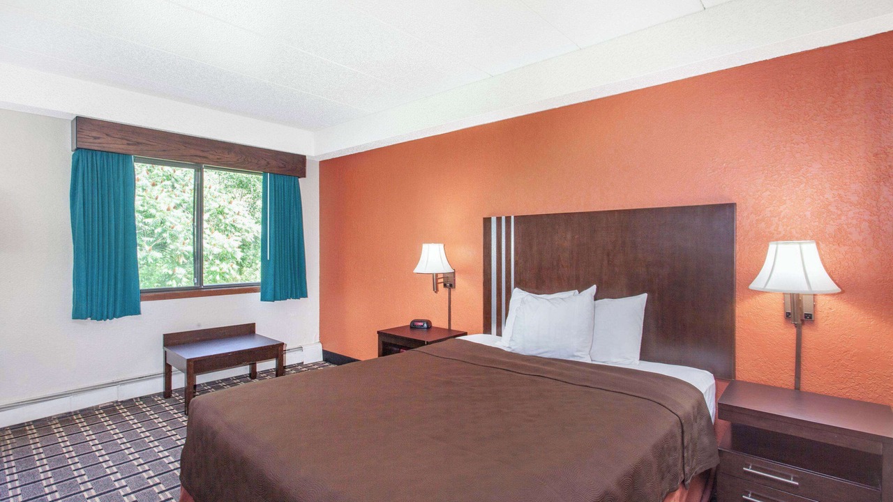 Photo of Bedroom in Cloquet