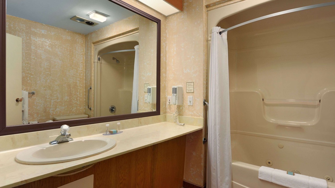 Photo of Bathroom in Simcoe