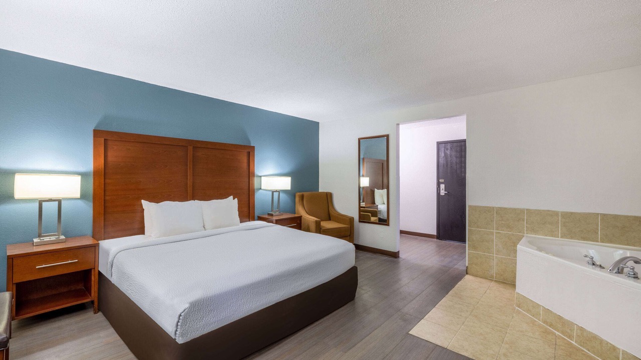 Photo of Bedroom in Brooklyn Center