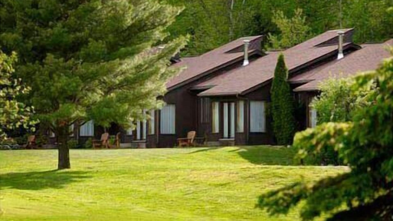 Photo of Buildings in Haliburton
