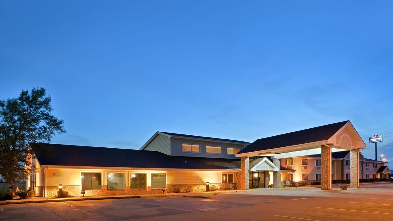 Photo of Outdoor in Marshall