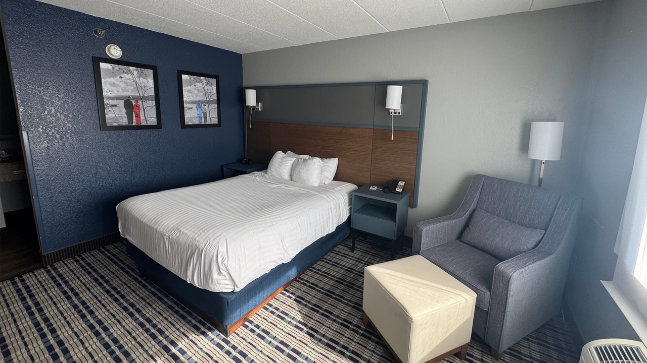 Photo of Bedroom in Albert Lea