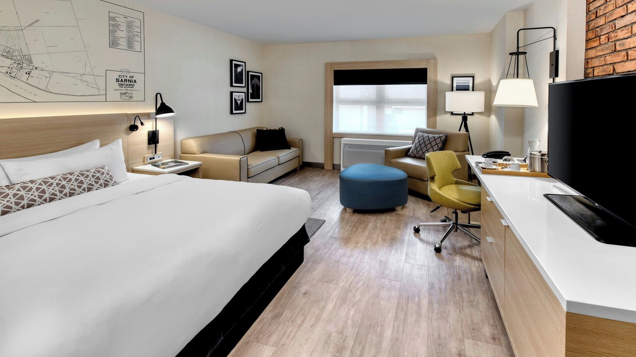 Photo of Bedroom in Sarnia
