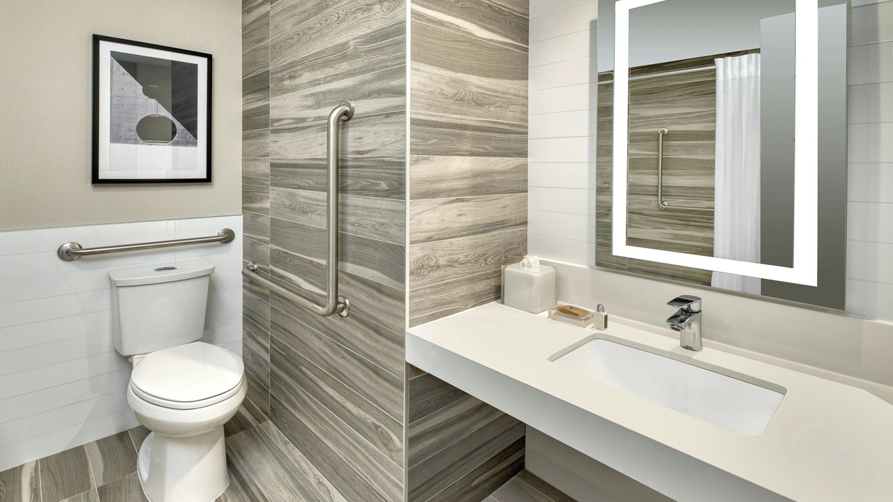 Photo of Bathroom in Sarnia