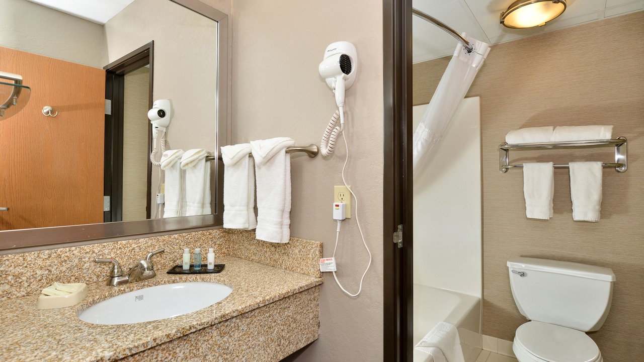 Photo of Bathroom in Brooklyn Center