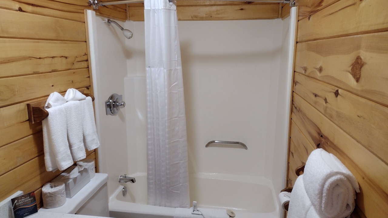 Photo of Bathroom in Proctor