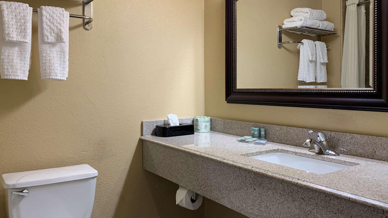 Photo of Bathroom in Oakdale