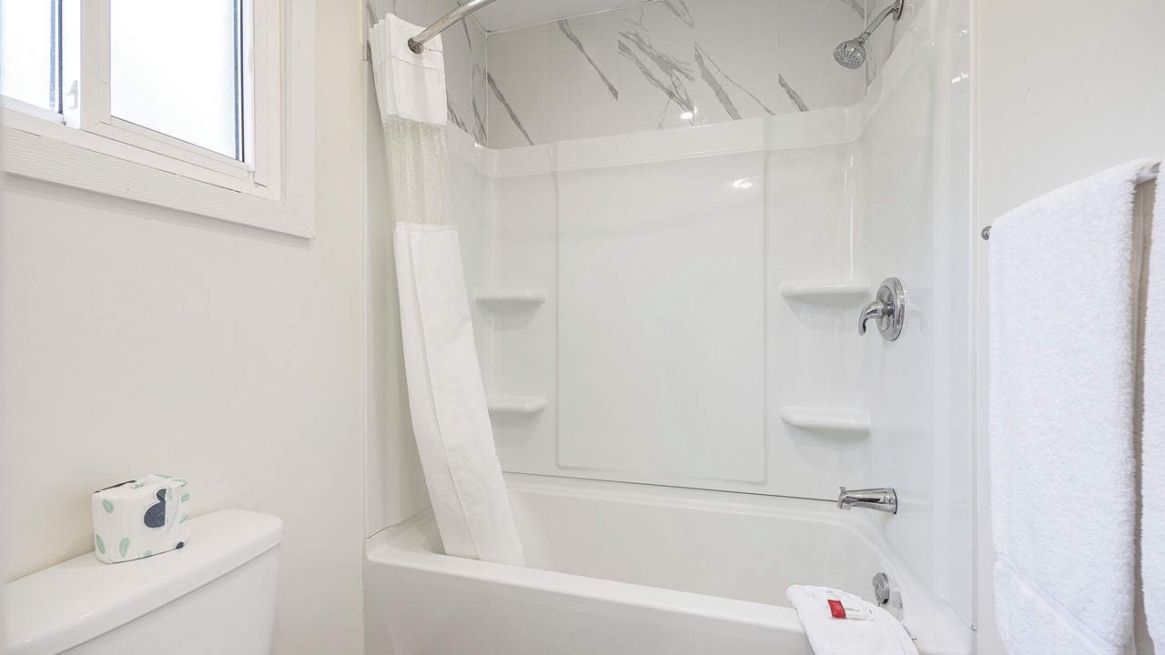 Photo of Bathroom in Gananoque