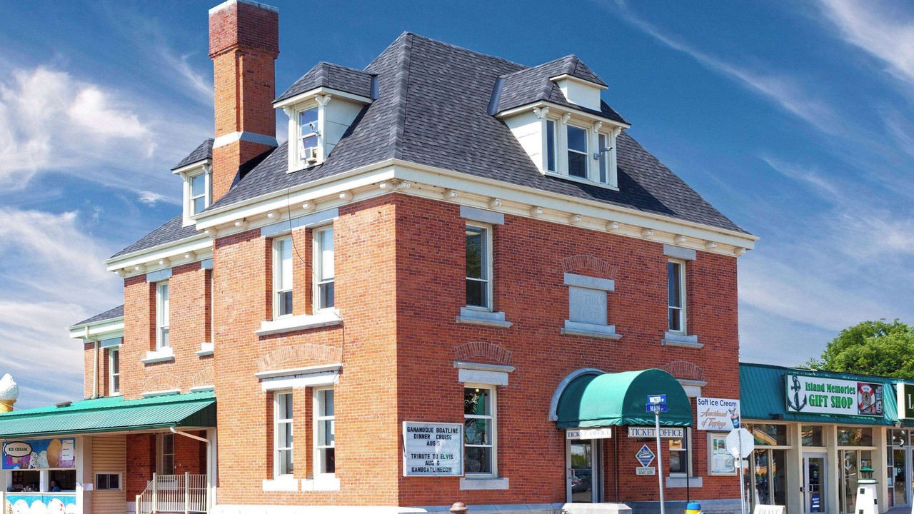 Photo of Others in Gananoque