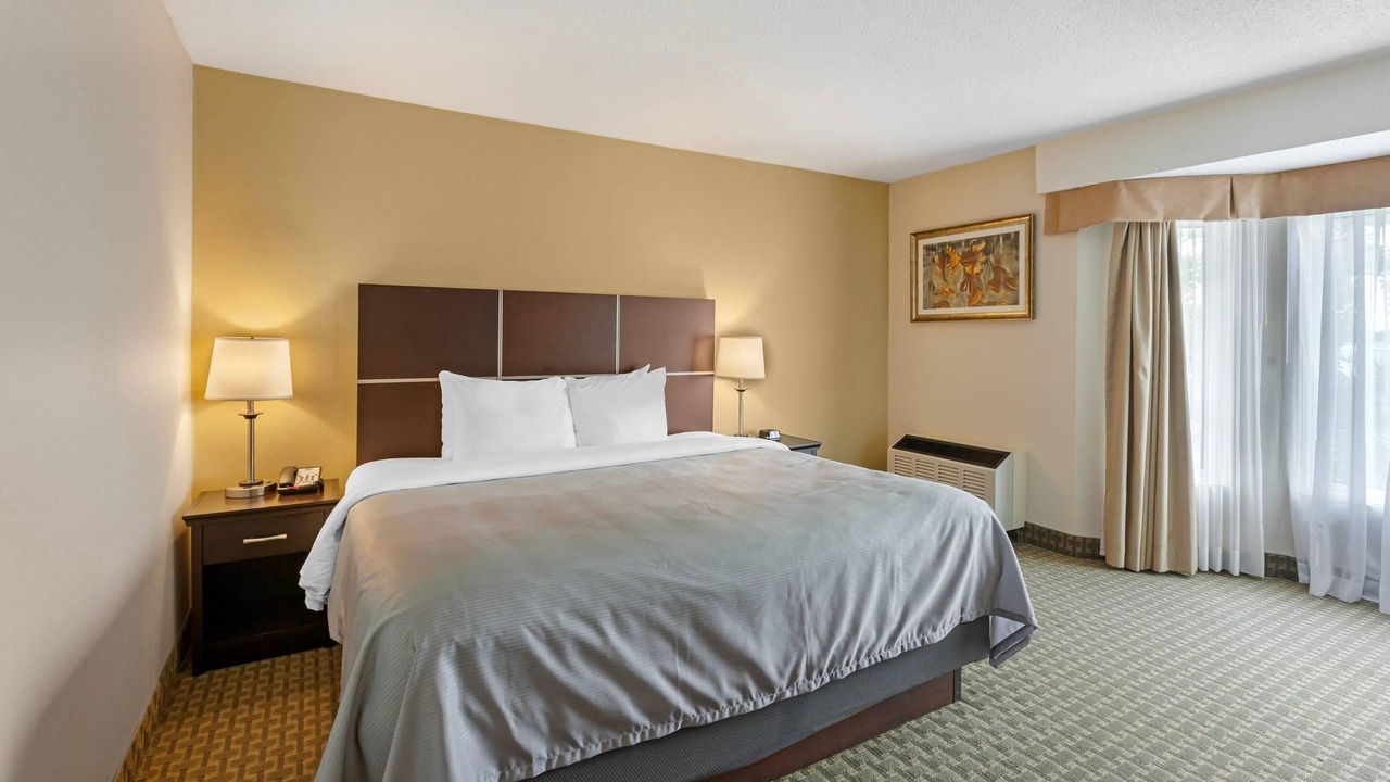 Photo of Bedroom in Queen Street Corridor