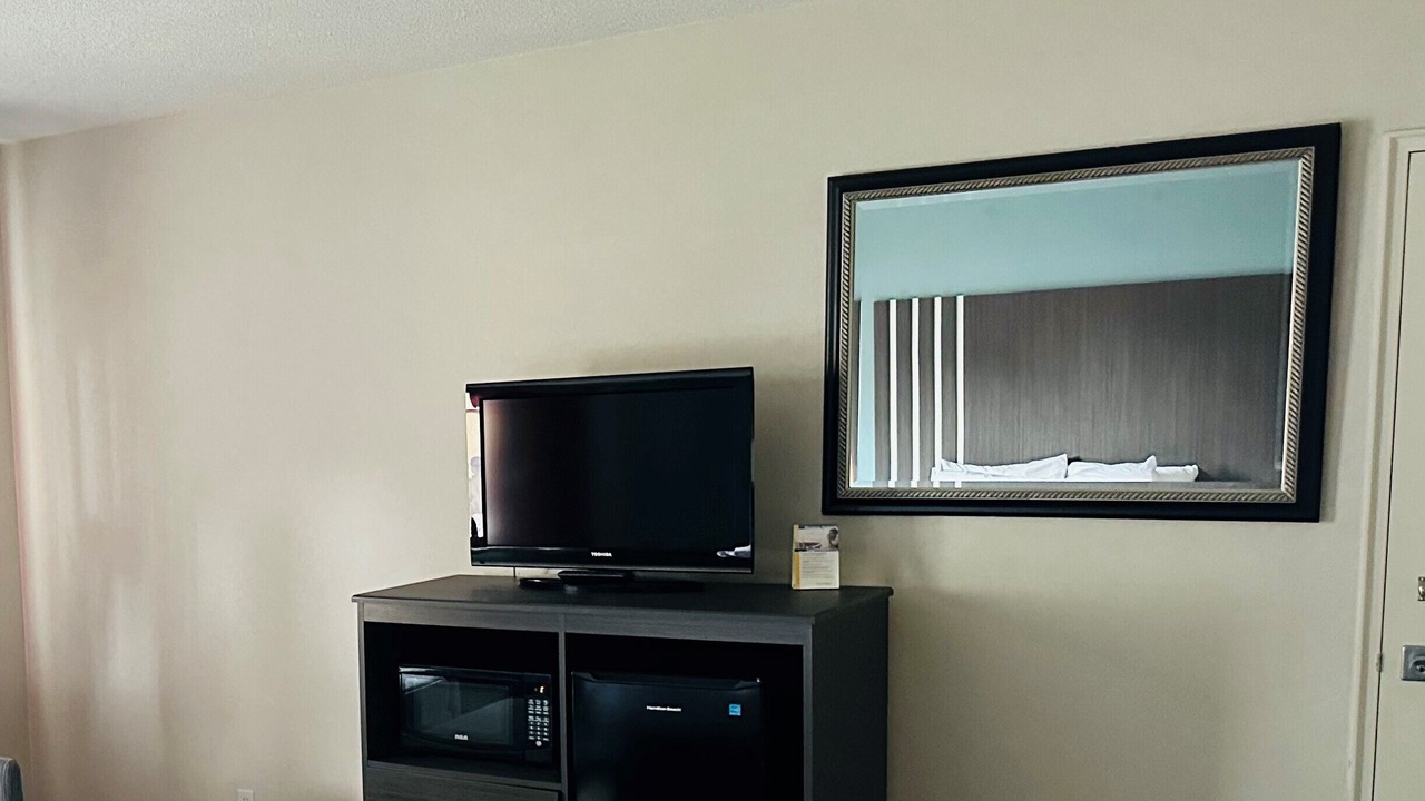 Photo of Bedroom in Point Edward