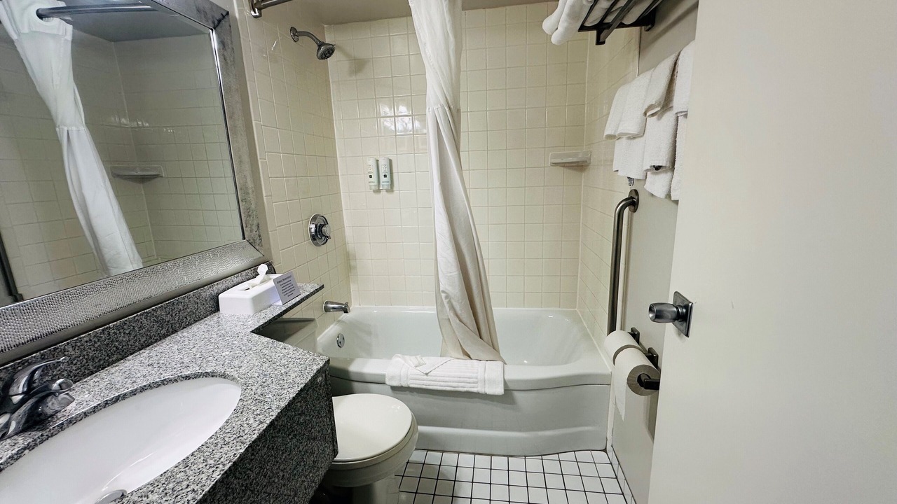 Photo of Bedroom in Point Edward