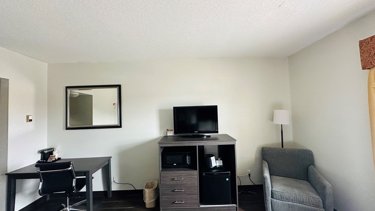 Photo of Bedroom in Point Edward