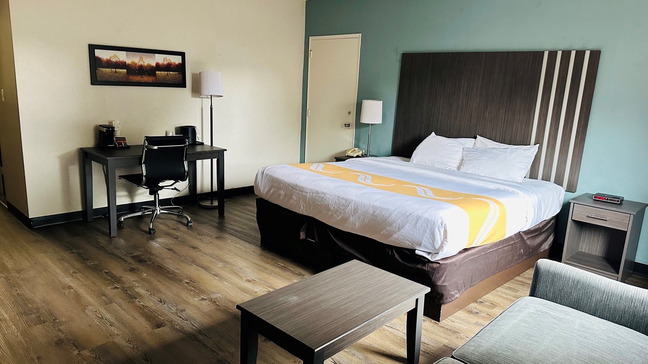 Photo of Bedroom in Point Edward