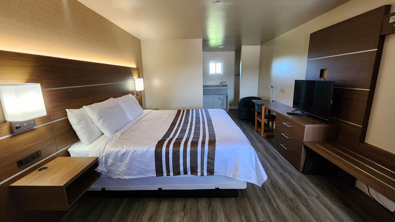Photo of Bedroom in Lindsay