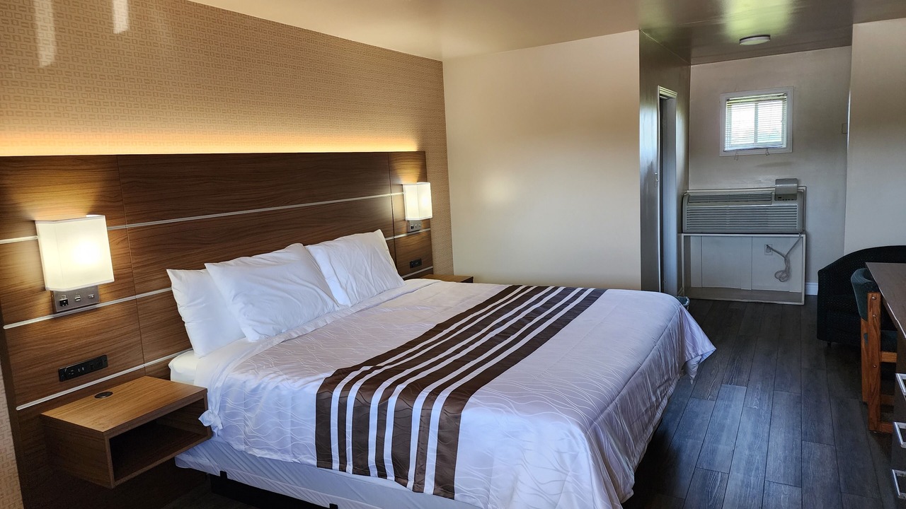 Photo of Bedroom in Lindsay