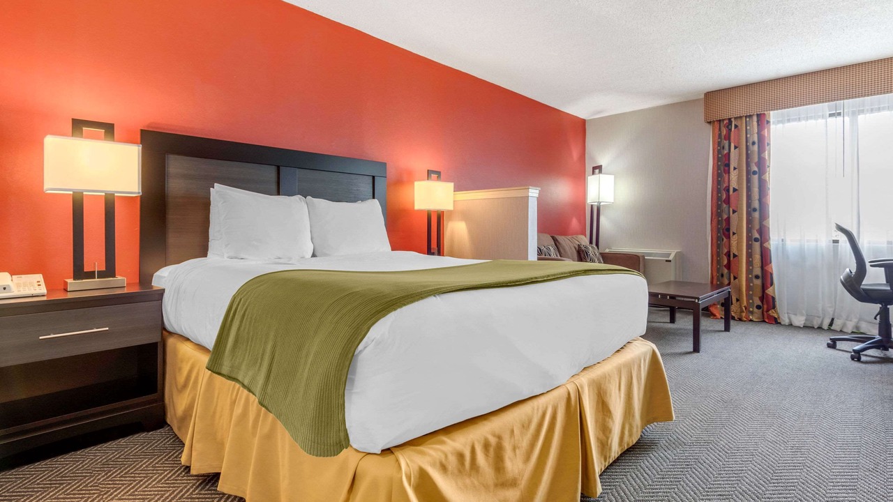 Photo of Bedroom in Northeast Mississauga