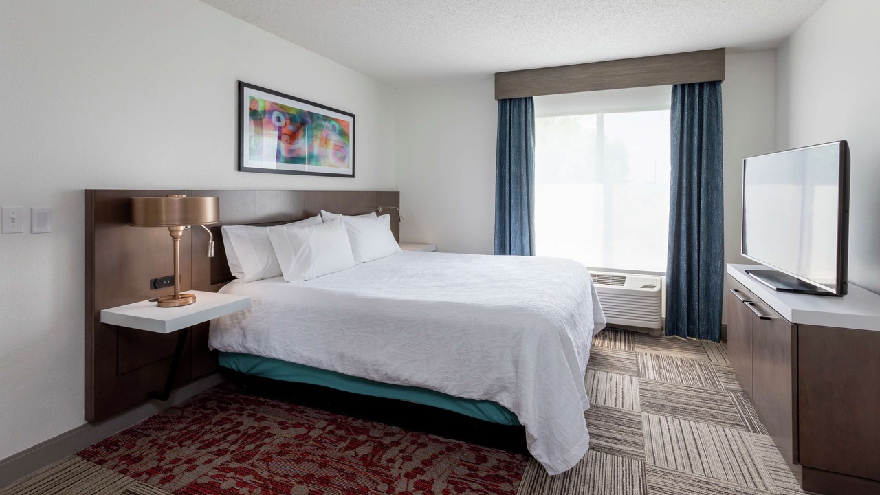 Photo of Bedroom in Shoreview
