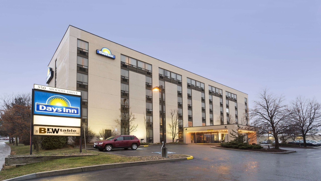 Photo of Outdoor in Ottawa Division