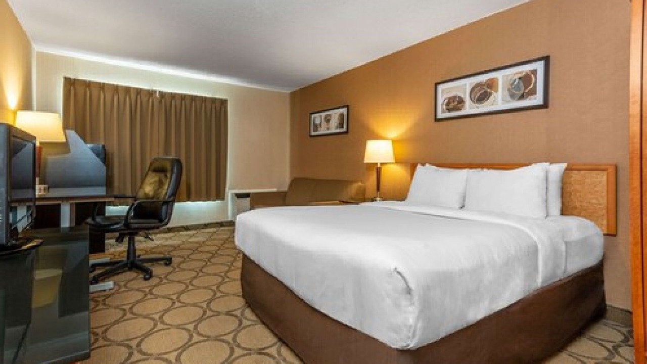 Photo of Bedroom in Timmins