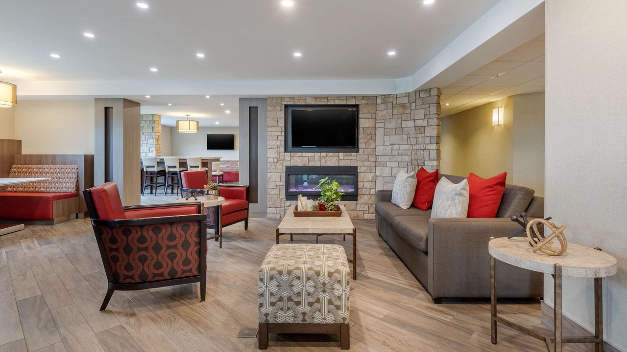 Photo of Livingroom in Durham Region