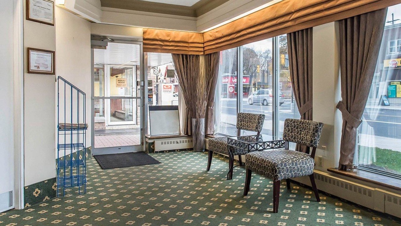 Photo of Livingroom in Downtown Ottawa