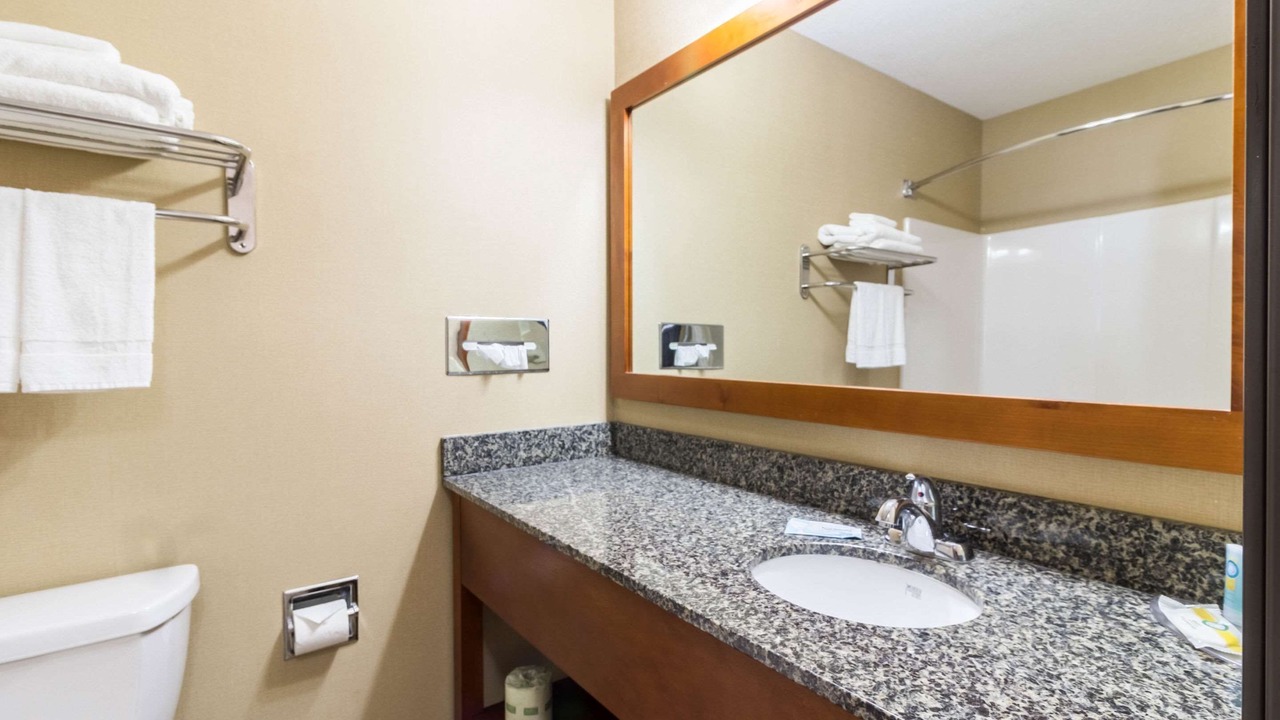 Photo of Bathroom in Marshall