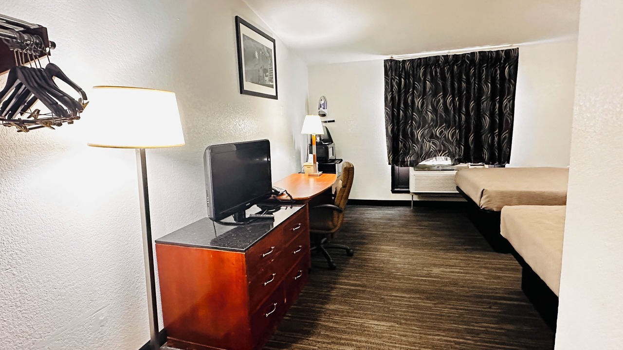 Photo of Bedroom in Merriam Park