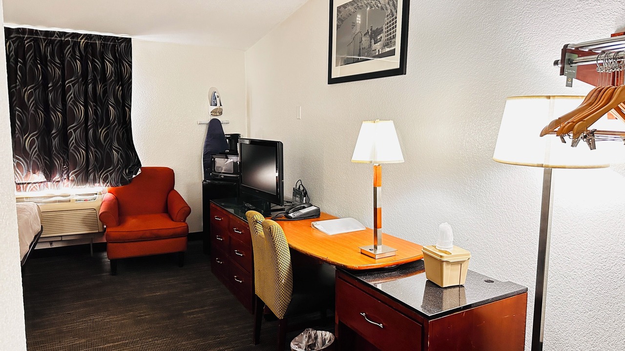 Photo of Bedroom in Merriam Park